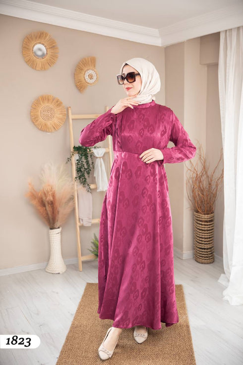 Kemerli saten elbise 1823